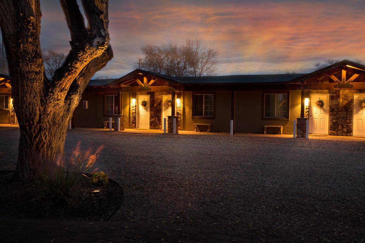 Primrose Inn & Suites Chino Valley エクステリア 写真